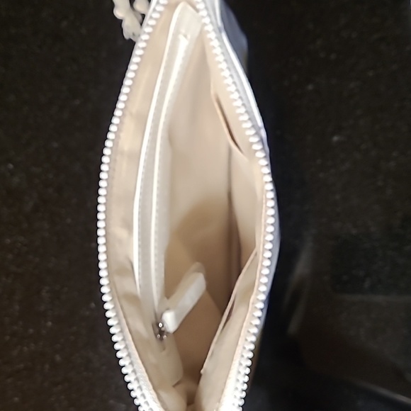 🍋Rae Dunn Hello Sunshine Wristlet Pouch - Picture 4 of 5